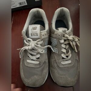 New Balance women’s Classic 574 Gray Shoes